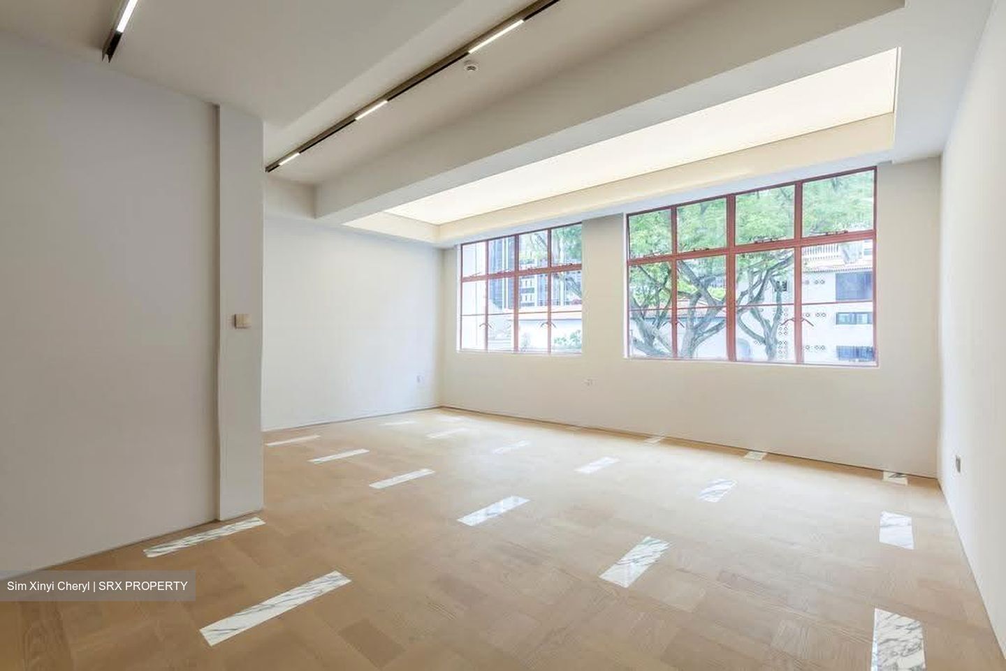 Amoy Street (D1), Office #630305371